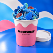 SnackShark Blauer Super-Mix mit fünf blauen Candy-Sorten im To-Go-Becher, 300 g