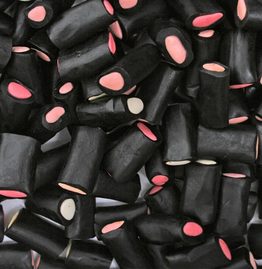 Dunkle Frucht Lakritz Stangen - Snack Shark