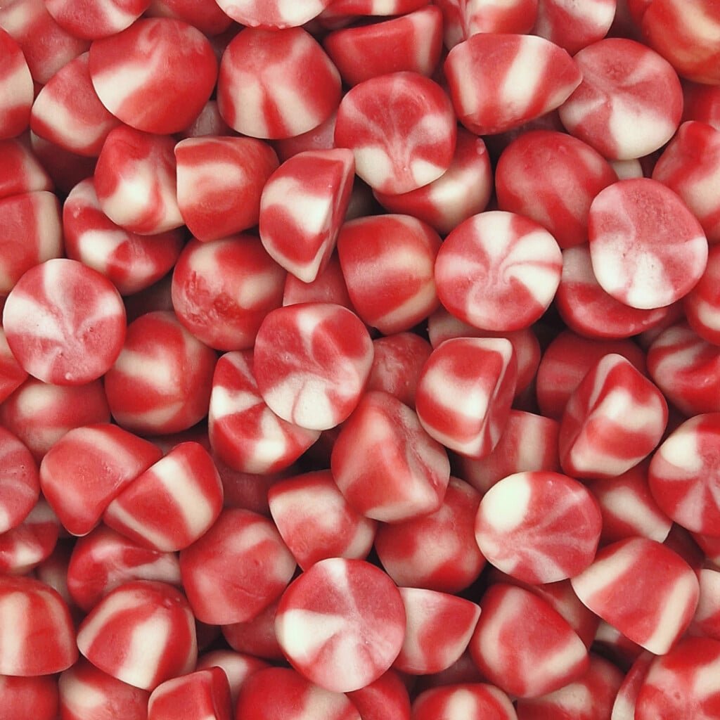 Red Kisses - Snack Shark